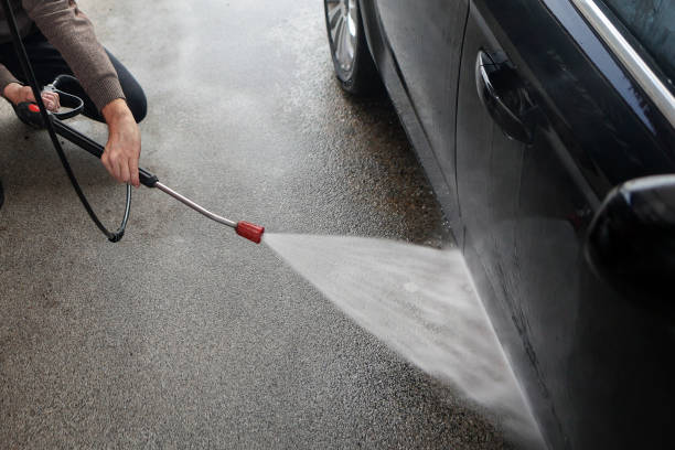 Best Deck Pressure Washing  in Mazomanie, WI